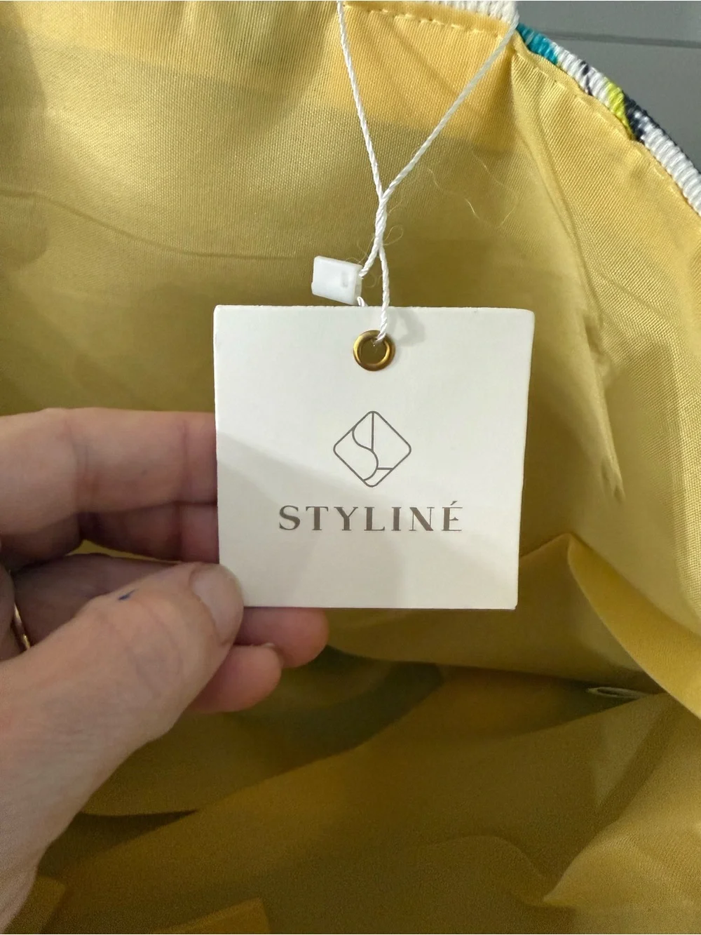 Styliné Tropical Floral Tote Bag Yellow Blue White Snap Closure NWT